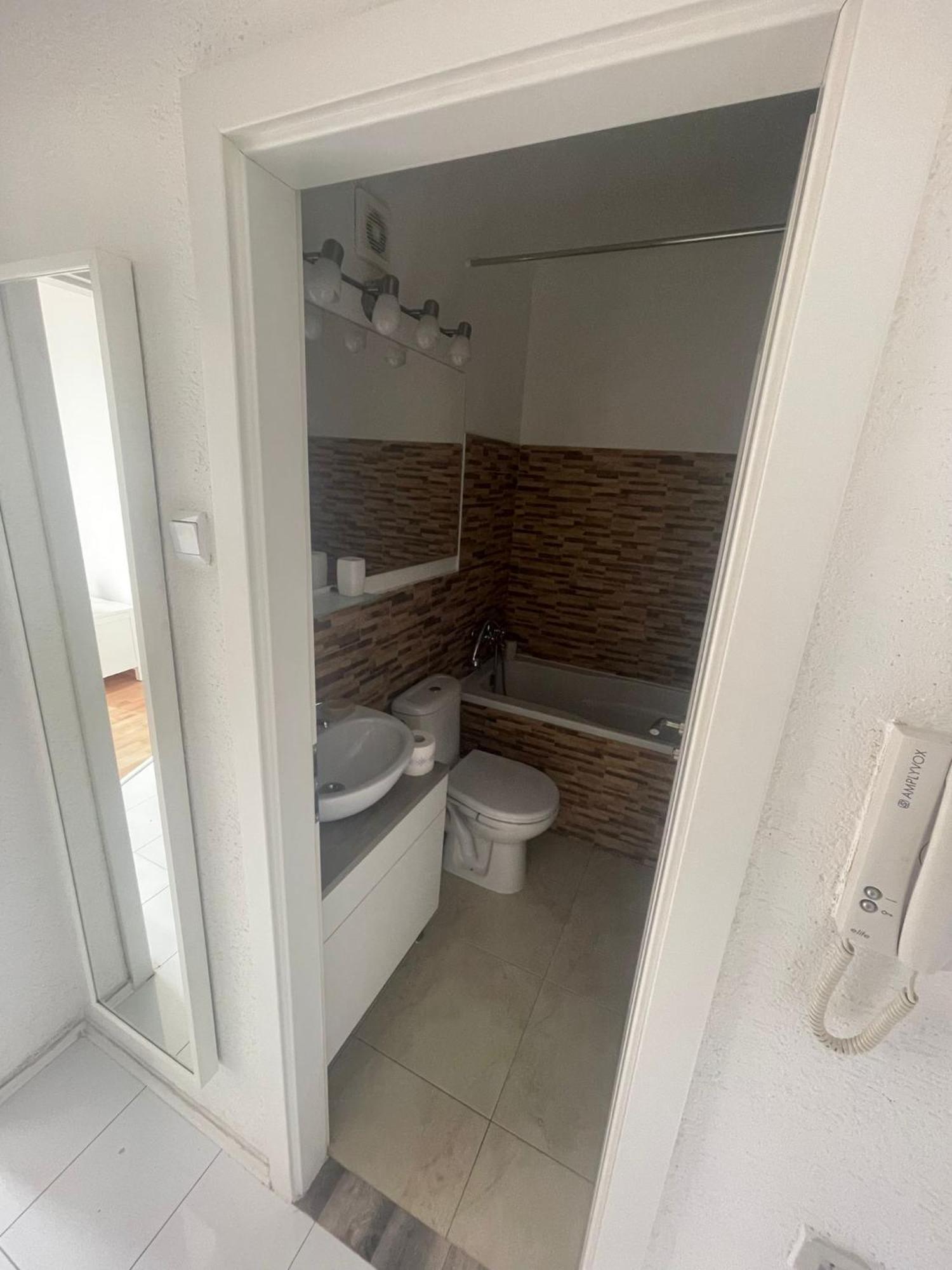 Park View City Center Location Apartment With Balcony Bratislava Exterior foto